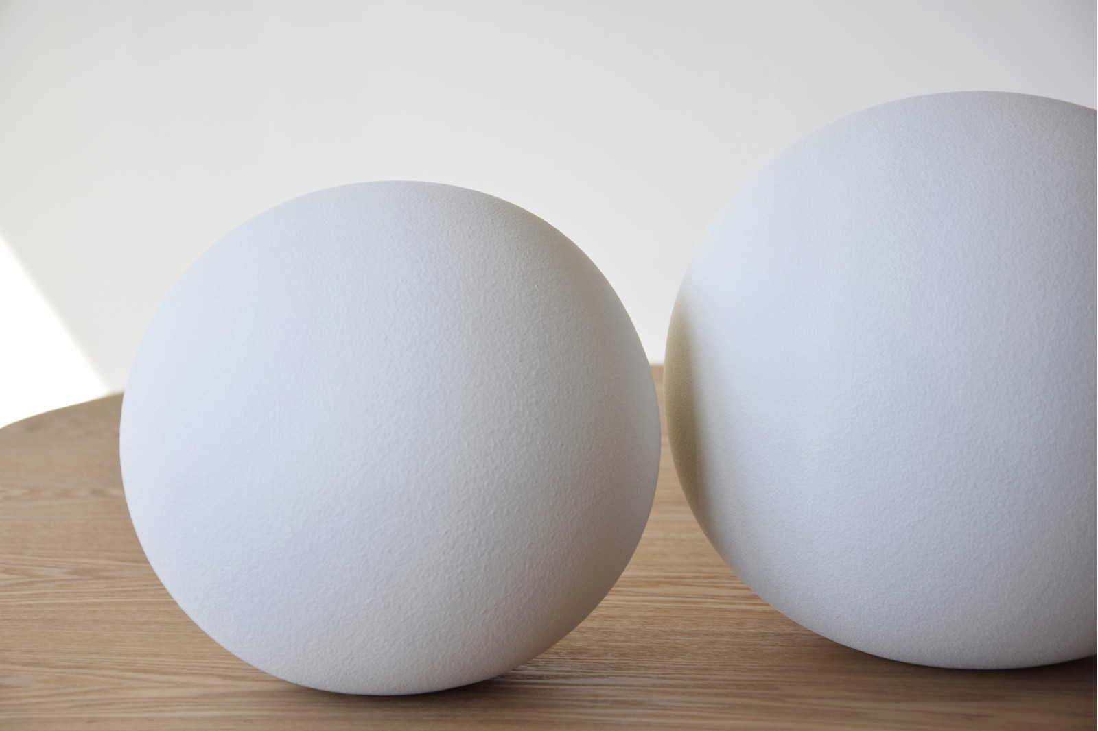 COLECCIÓN BOLAS CERÁMICA BLANCO MATE TEXTURA XL