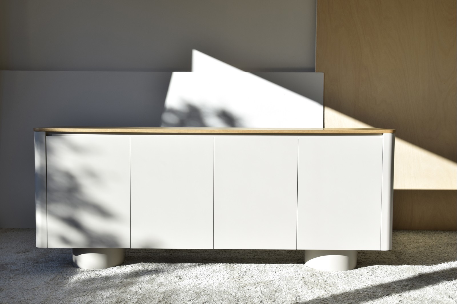 APARADOR COL.CILINDRO GRIS ARENA,ROBLE