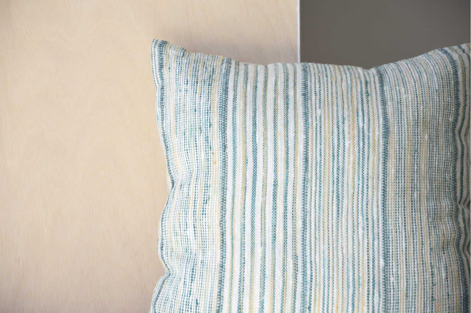 COJIN ALGODON VERDE MOSTAZA.VEGA N.4