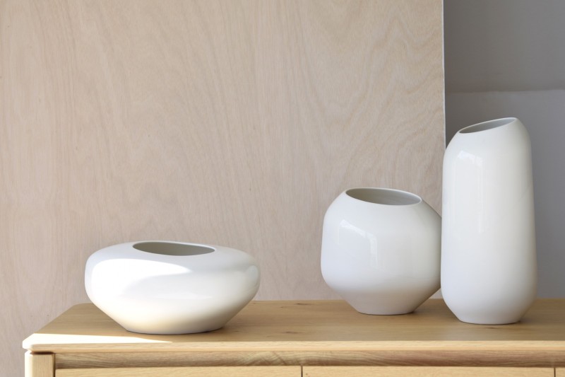 COLLECTION TRADITION : VASES ET CENTRES DE TABLE EN CÉRAMIQUE| VP Interiorismo