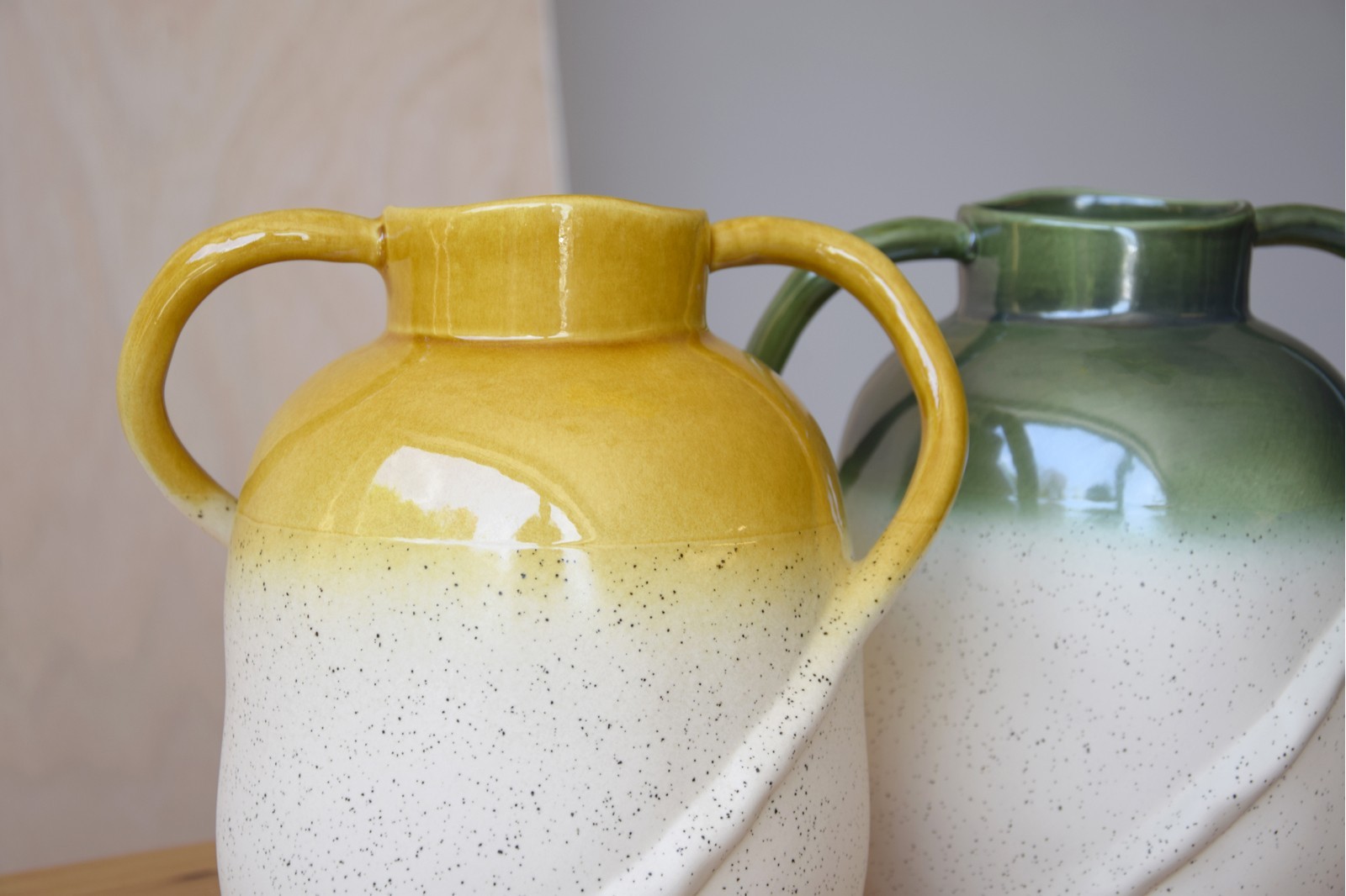 COLECCIÓN CASTRO: JARRONES ASAS EN CERÁMICA