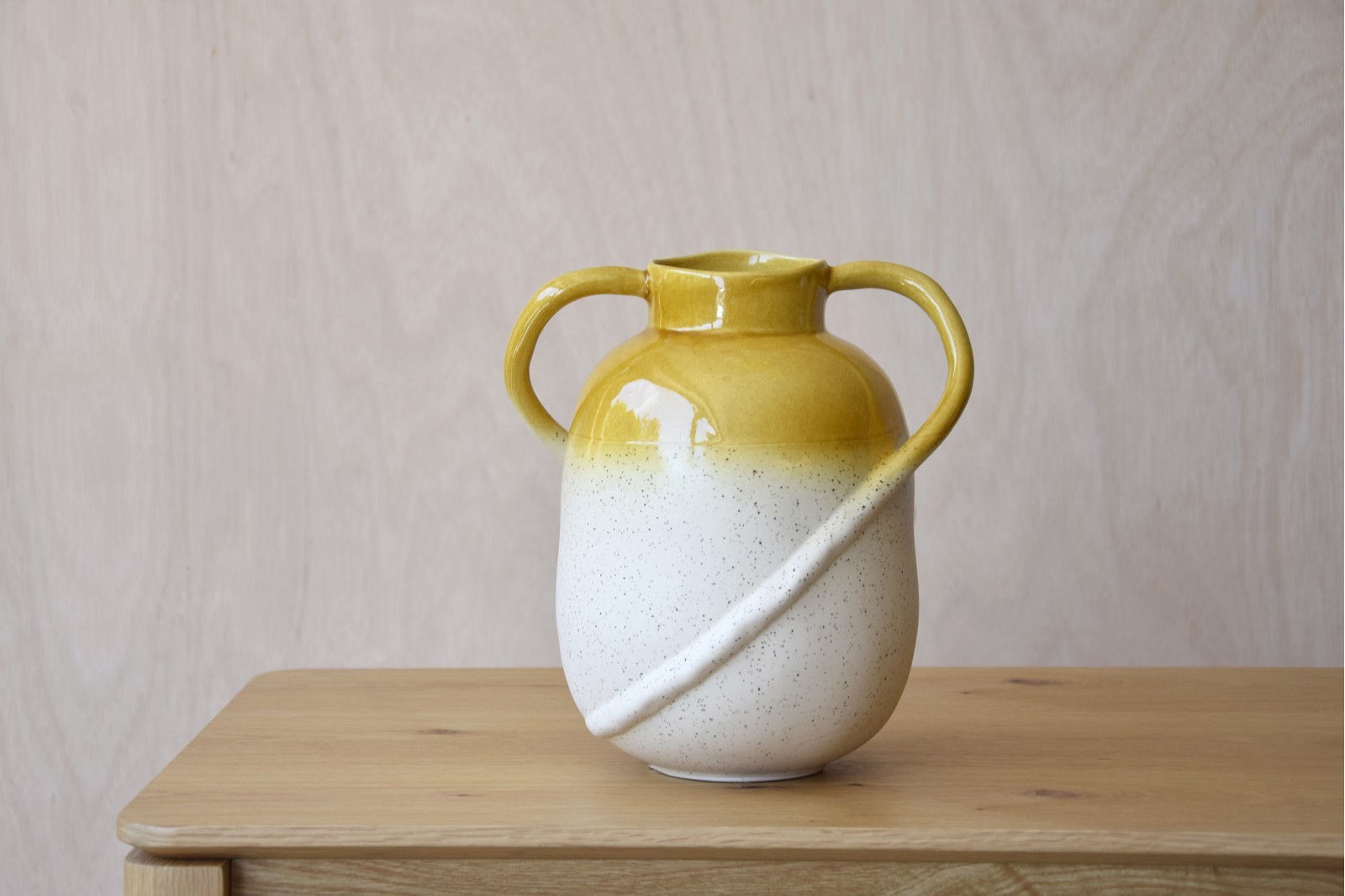 JARRON CERAMICA CASTRO. MOSTAZA