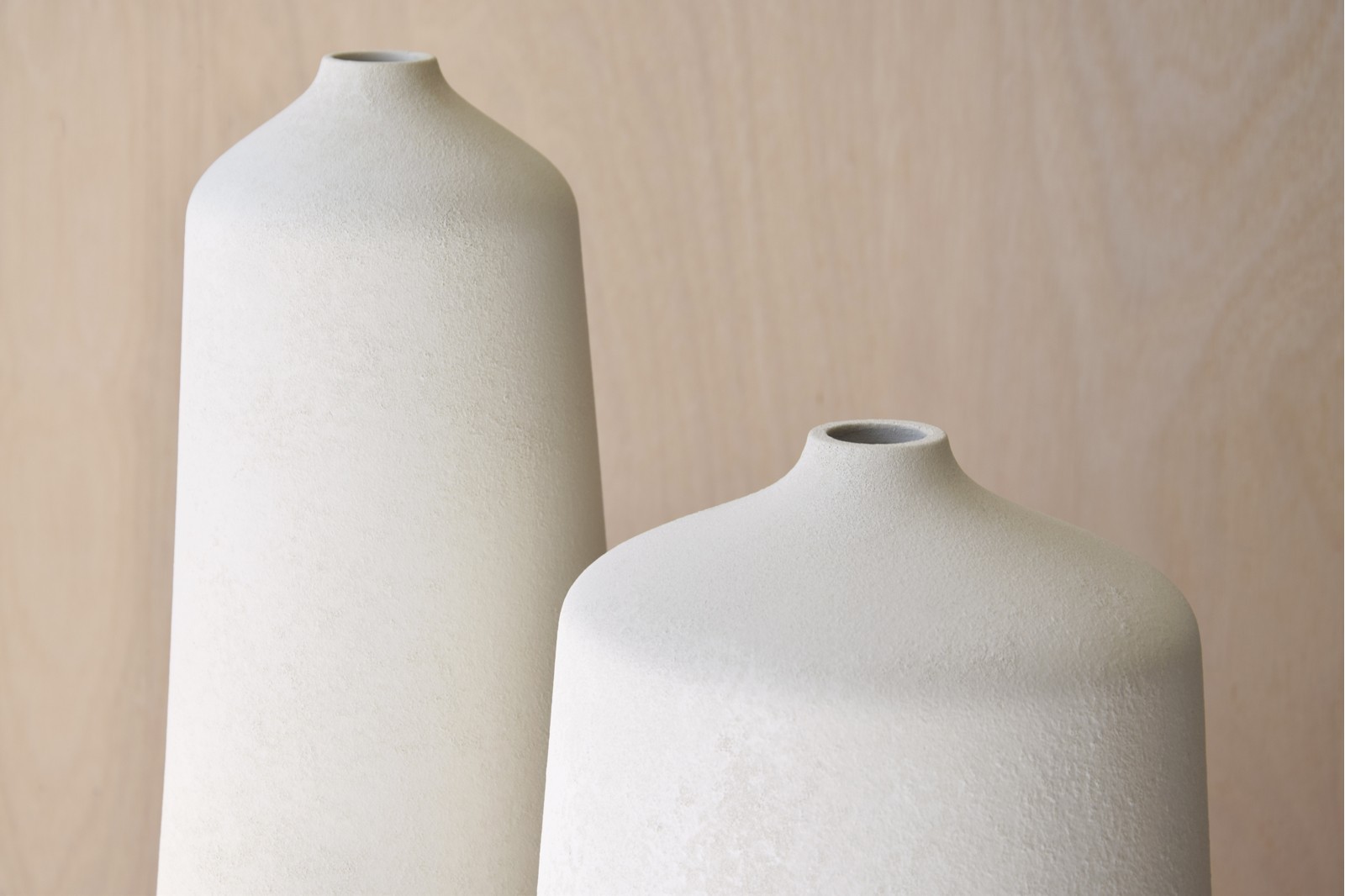 COLECCIÓN CÍES : JARRONES Y CENTRO EN CERÁMICA TEXTURA