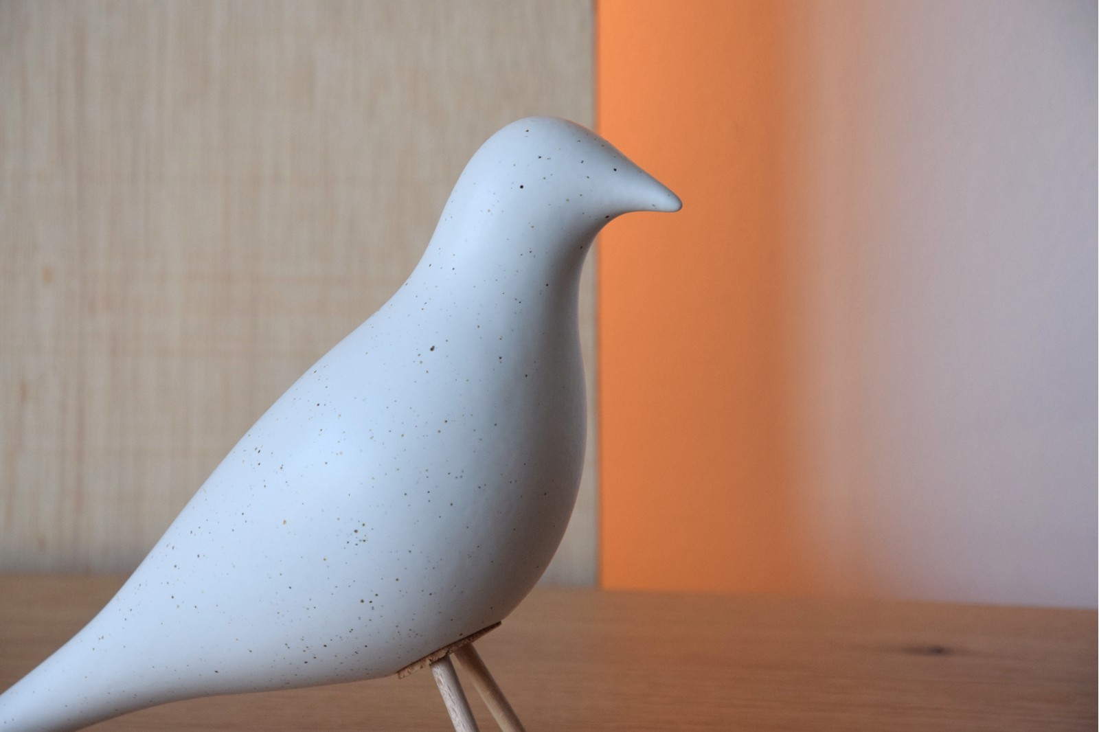 PAJARO CERAMICA BLANCO MOTEADO MATE