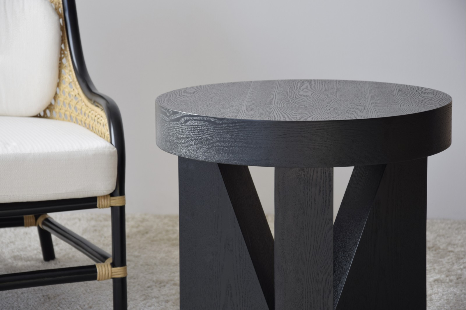 MESA AUXILIAR MOCCA. FRESNO NEGRO