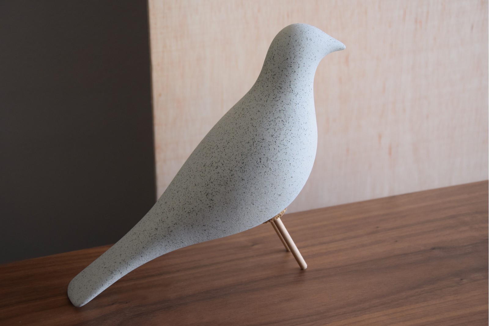 PAJARO CERAMICA GRIS CEMENTO MATE