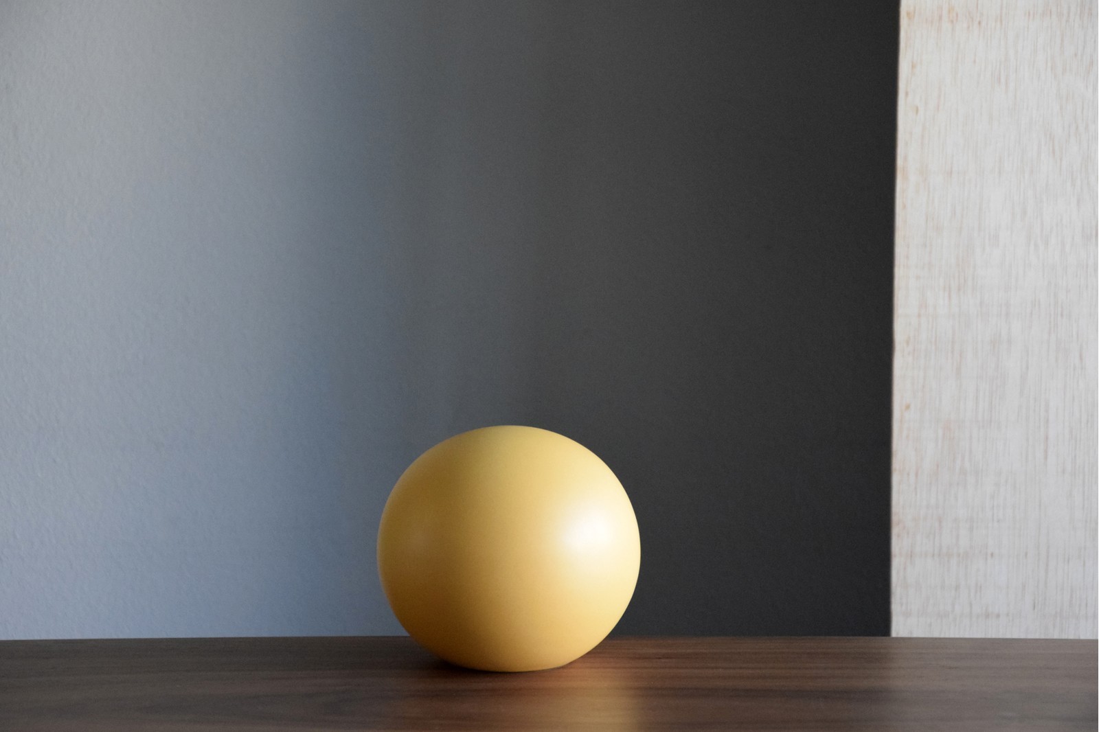 BOLA CERAMICA AMARILLO MATE