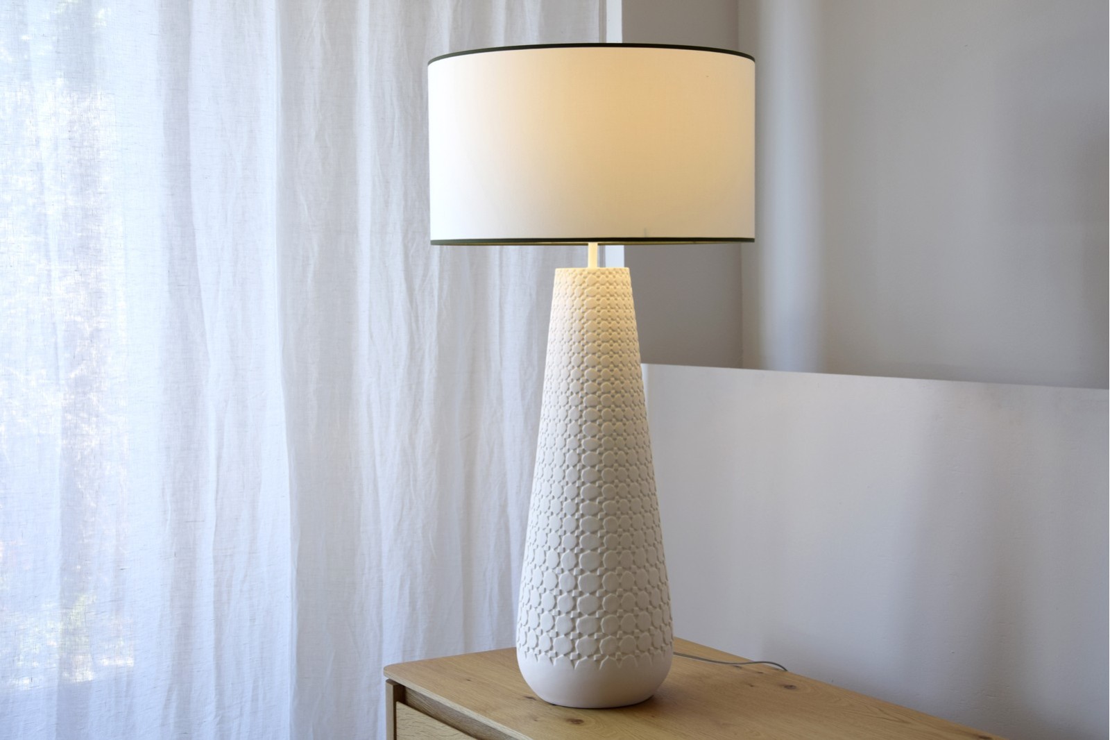 LÁMPARA MESA CERÁMICA CLAUDIA C/PANTALLA