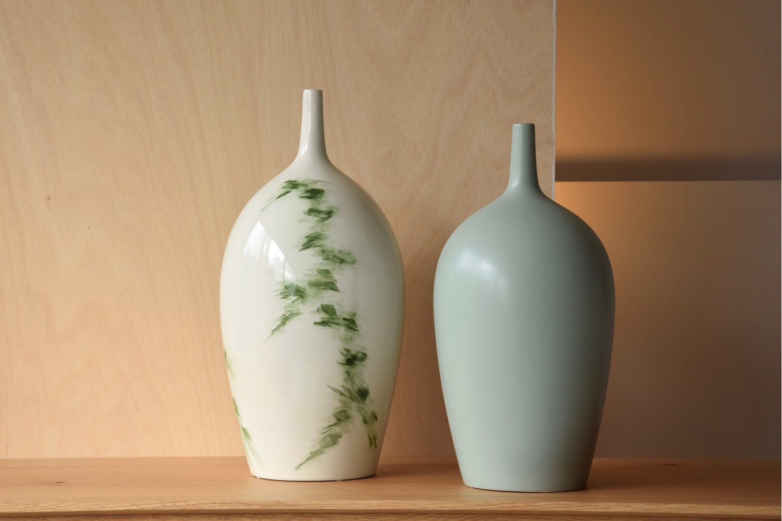 JARRON DE CERAMICA VERDE AGUA MATE