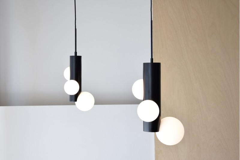 COLLECTION POMPA : PLAFONNIERS EN VERRE ET MÉTAL NOIR| VP Interiorismo