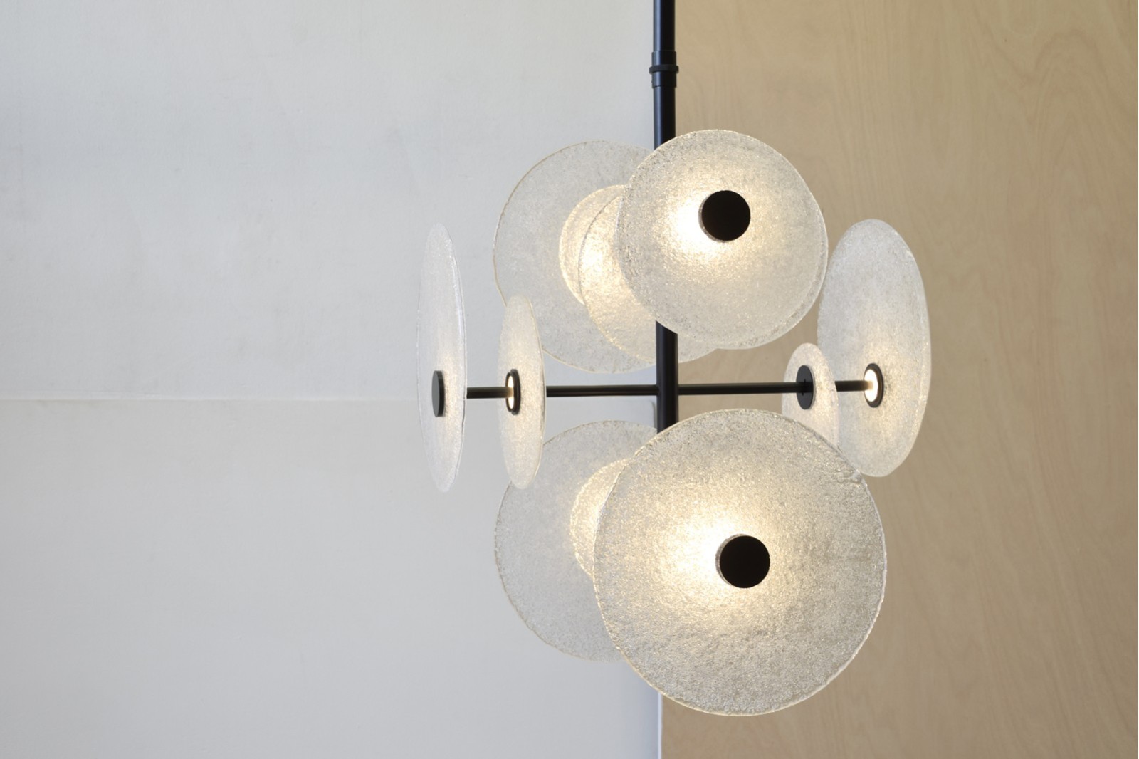 LAMPARA TECHO DISCOS.VIDRIO Y METAL.LED