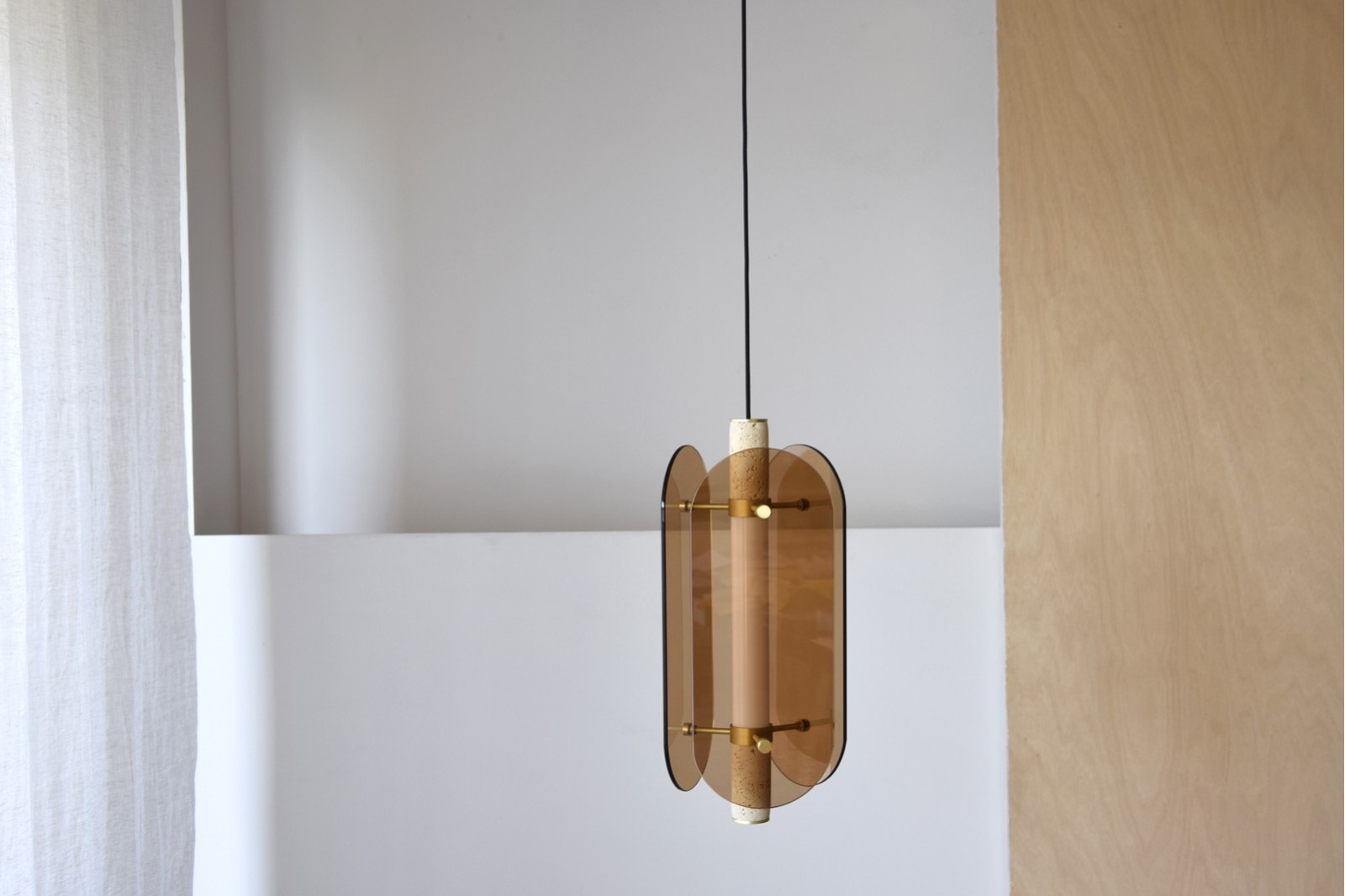 LAMPARA TECHO VIDRIO AMBAR MARMOL.LED