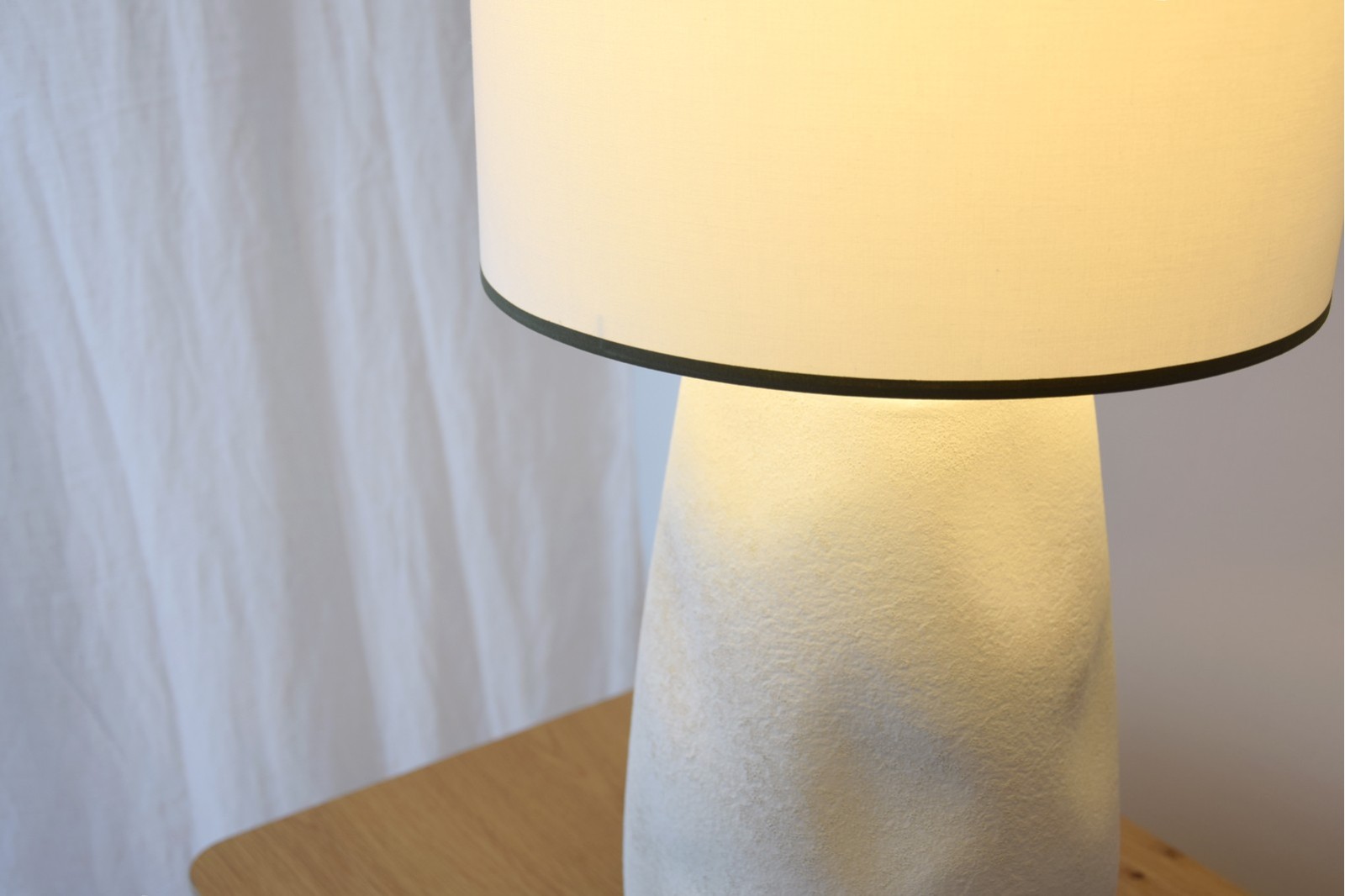 LAMPARA MESA CERAMICA PAPEL CON PANTALLA