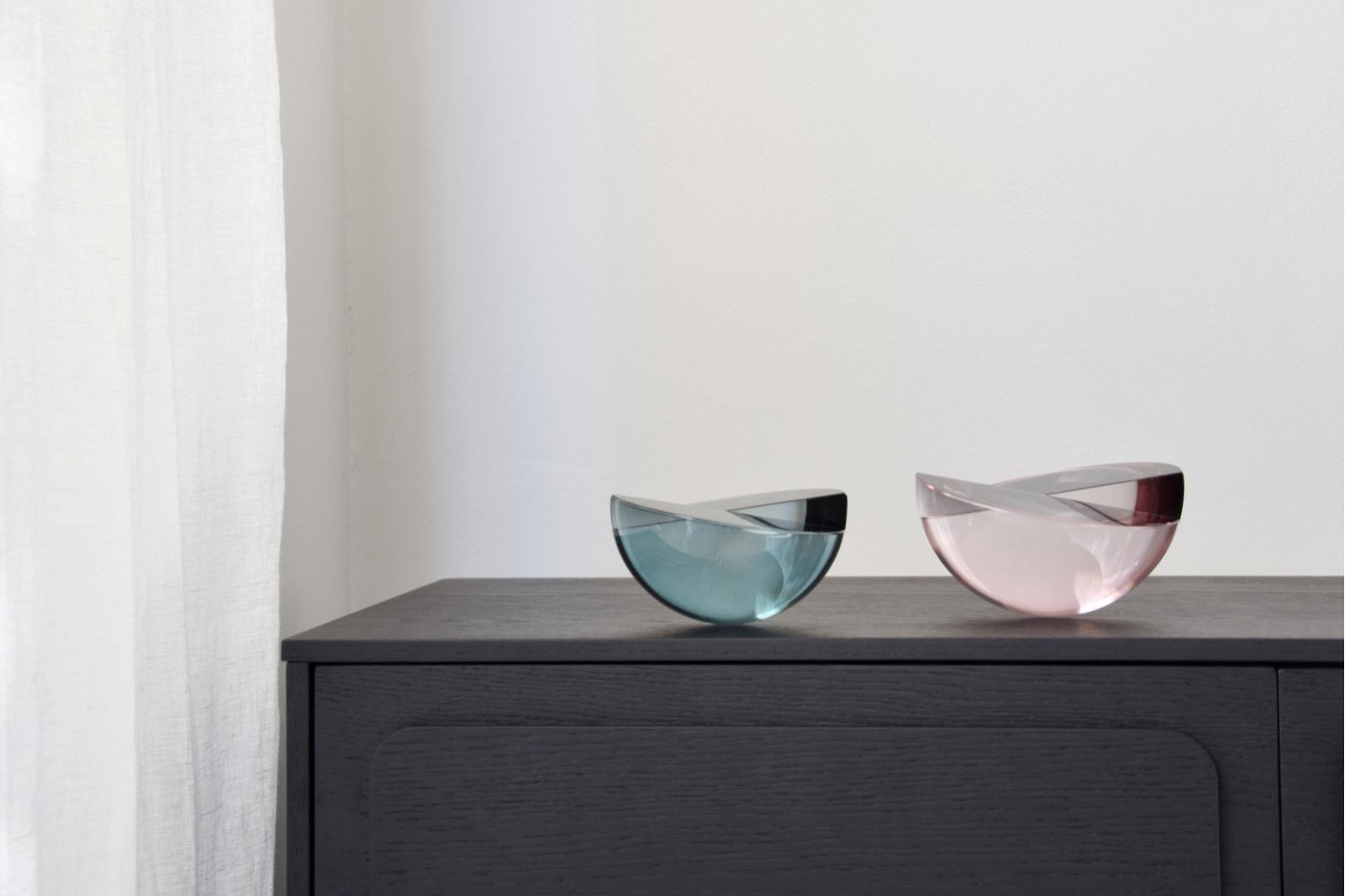 SEMIESFERA CRISTAL COLOR ROJO BURDEOS.GR