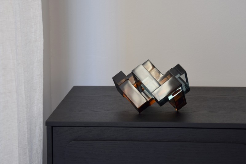 PIECE DECORATIVE EN CRISTAL COLORE. NŒUDS | VP Interiorismo