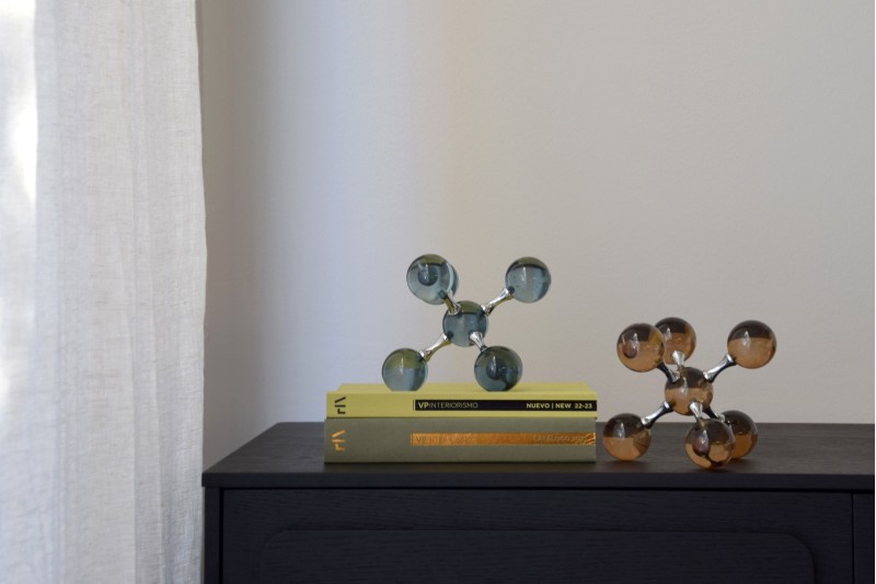 SET 2 PIEZAS CRISTAL OCRE Y VERDE. ATOMO