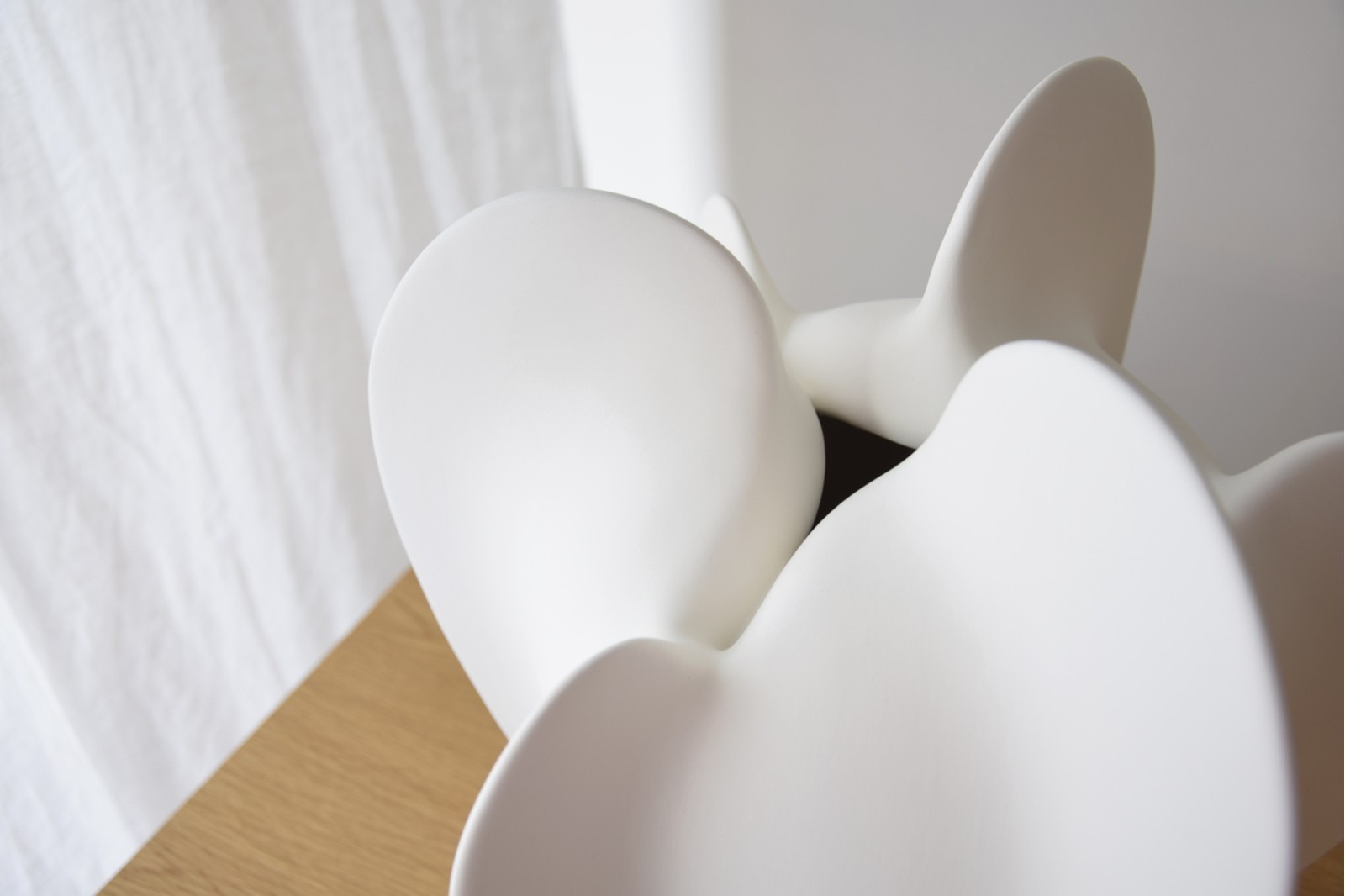 JARRON CERAMICA CORAL. BLANCO. ALTO