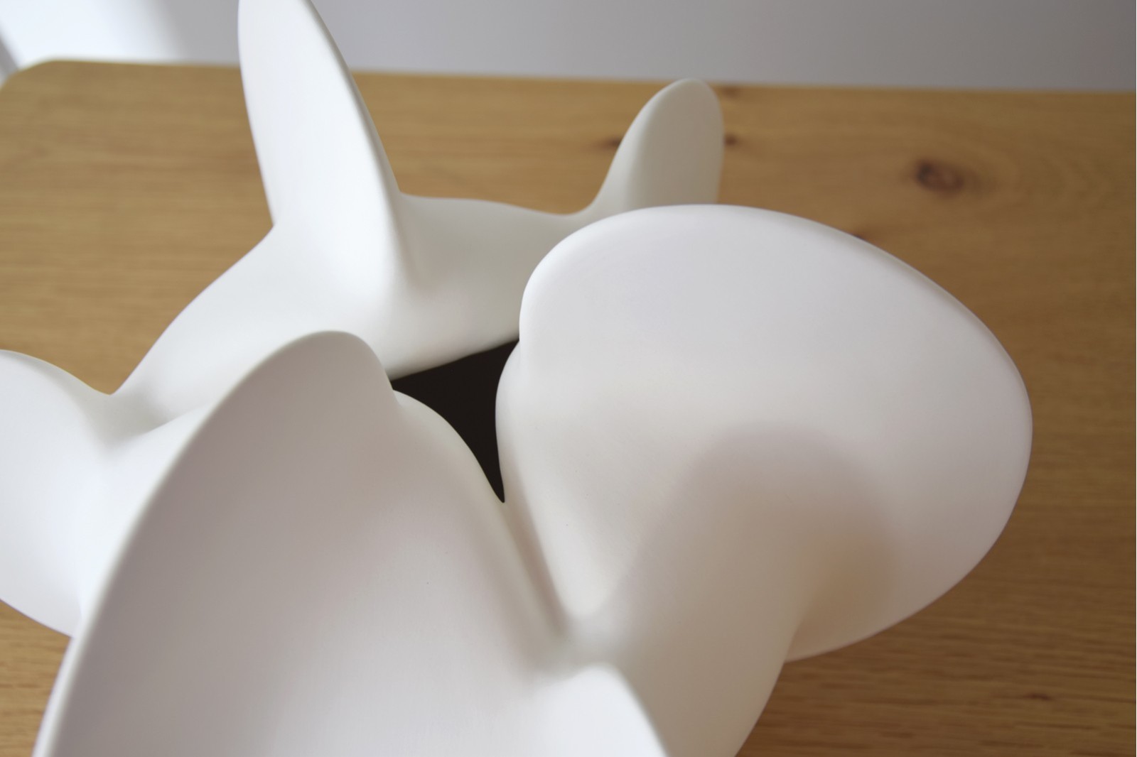 JARRON CERAMICA CORAL. BLANCO. BAJO