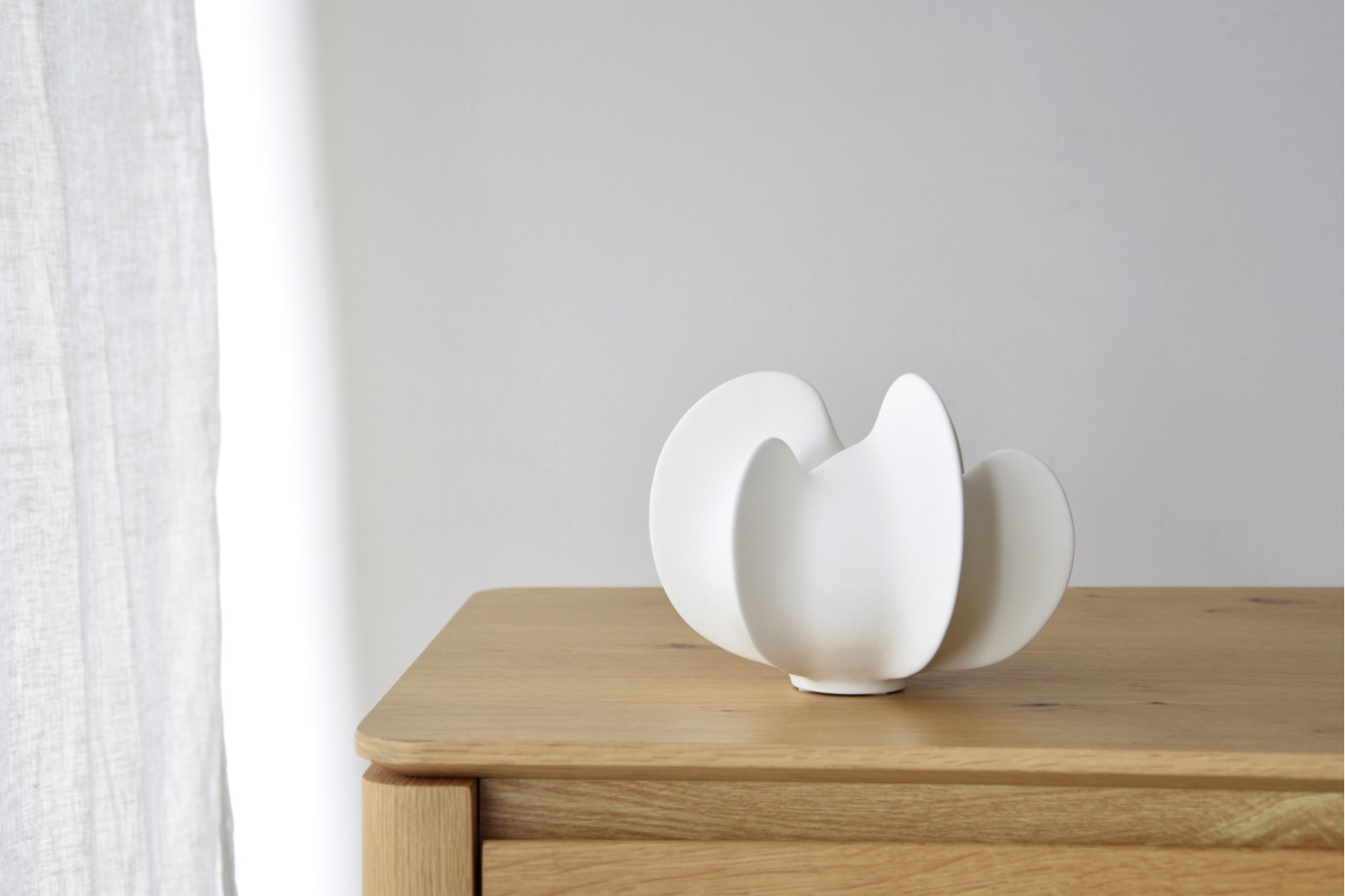 BOLA CERÁMICA CORAL. BLANCA. PEQUEÑA