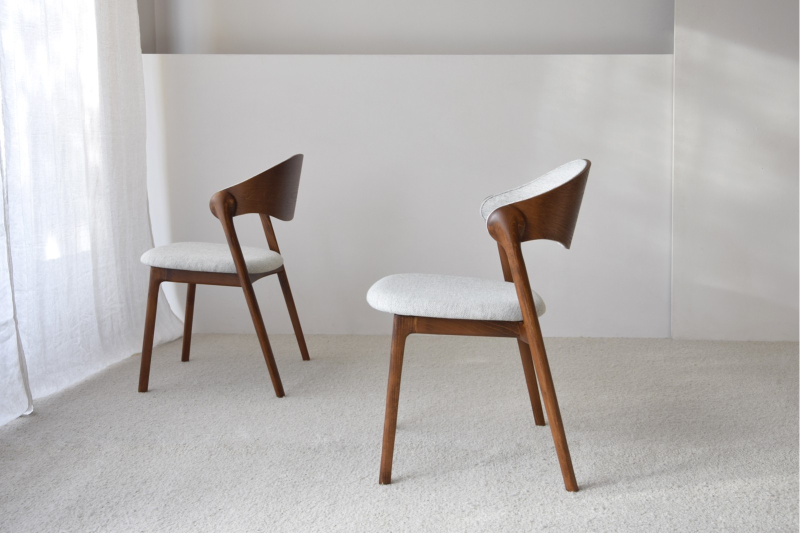 SET 2 SILLAS LEA. MADERA.MARRON GRIS