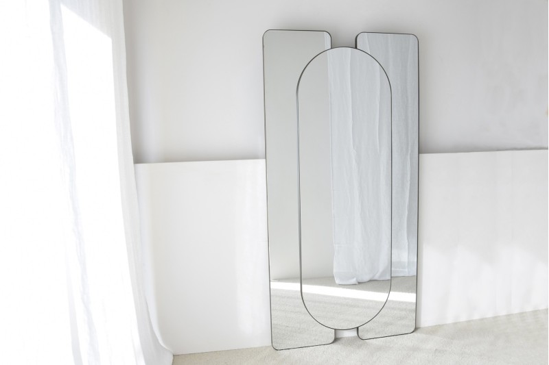 MIROIR DE SOL DECORATIF. CADRE EN METAL FONCE | VP Interiorismo