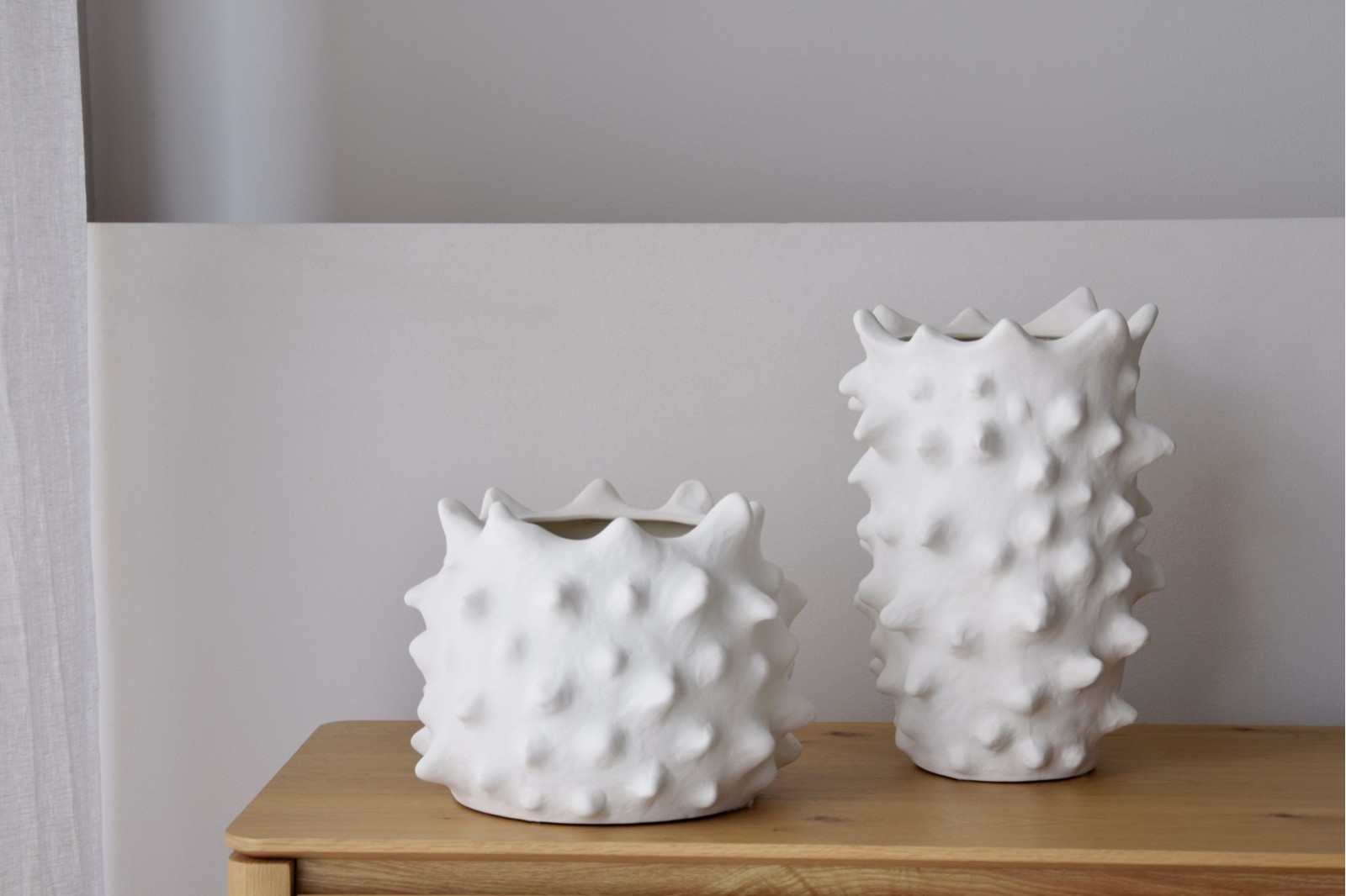 COLECCIÓN SOLAR BLANCO: JARRONES CERÁMICA