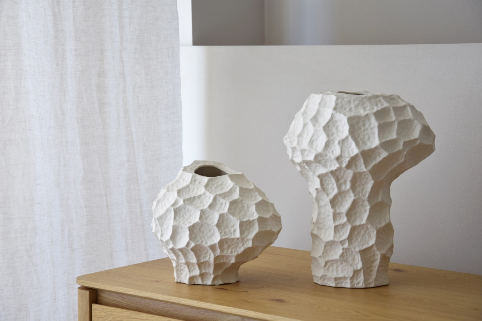 COLECCIÓN LUNAR: JARRONES EN CERÁMICA