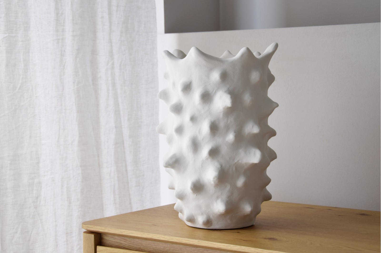 JARRON CERAMICA SOLAR.BLANCO ROTO. ALTO