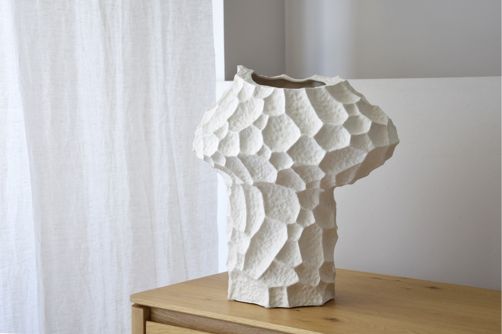 JARRON CERAMICA LUNAR XL. BLANCO. ALTO