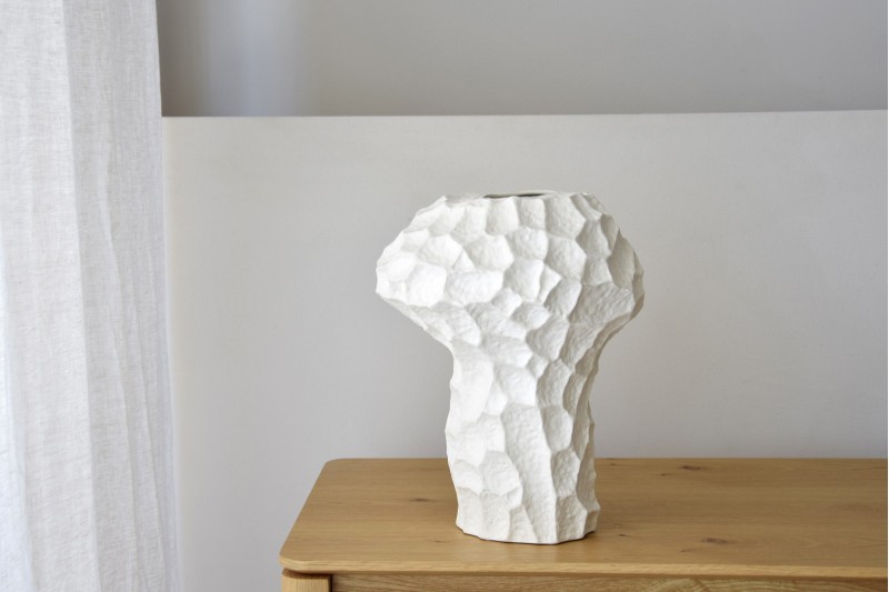VASE EN CERAMIQUE. LUNAR. BLANC MAT. HAUTE | VP Interiorismo