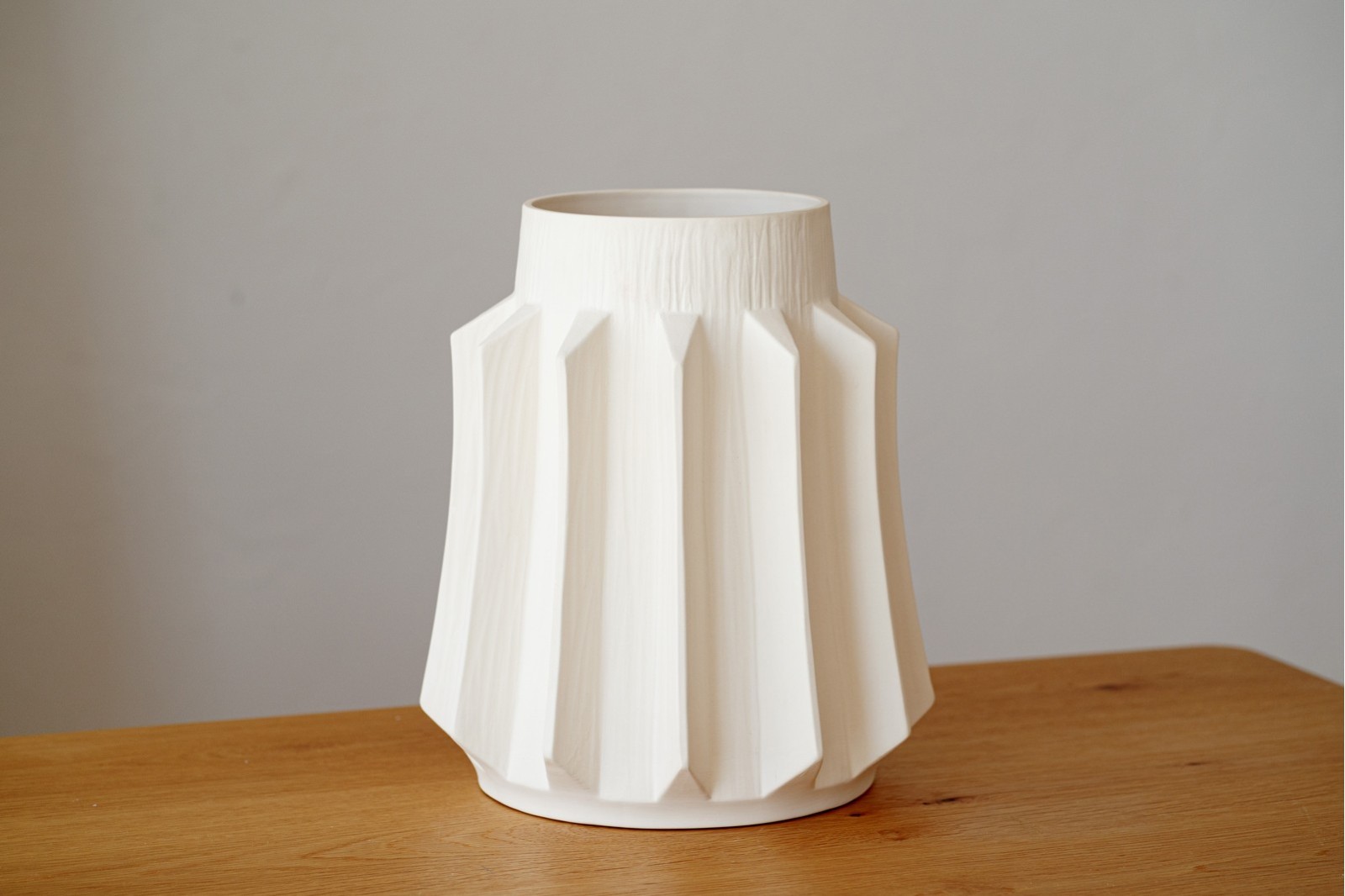 JARRON CERAMICA COLECCION GRECIA. BLANCO