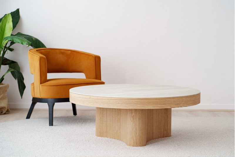 COFFEE TABLE CURVE. GREY CERAMIC AND ASH | VP Interiorismo