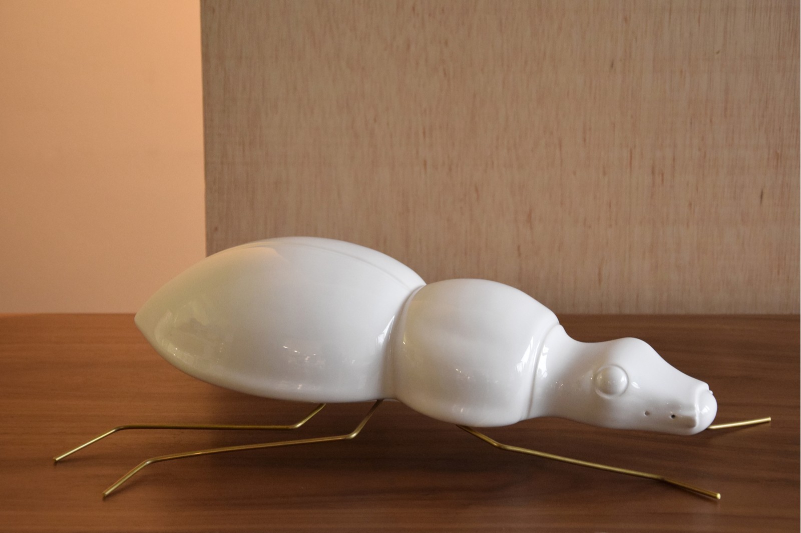 ESCULTURA ESCARAVELLO CERAMICA BLANCO