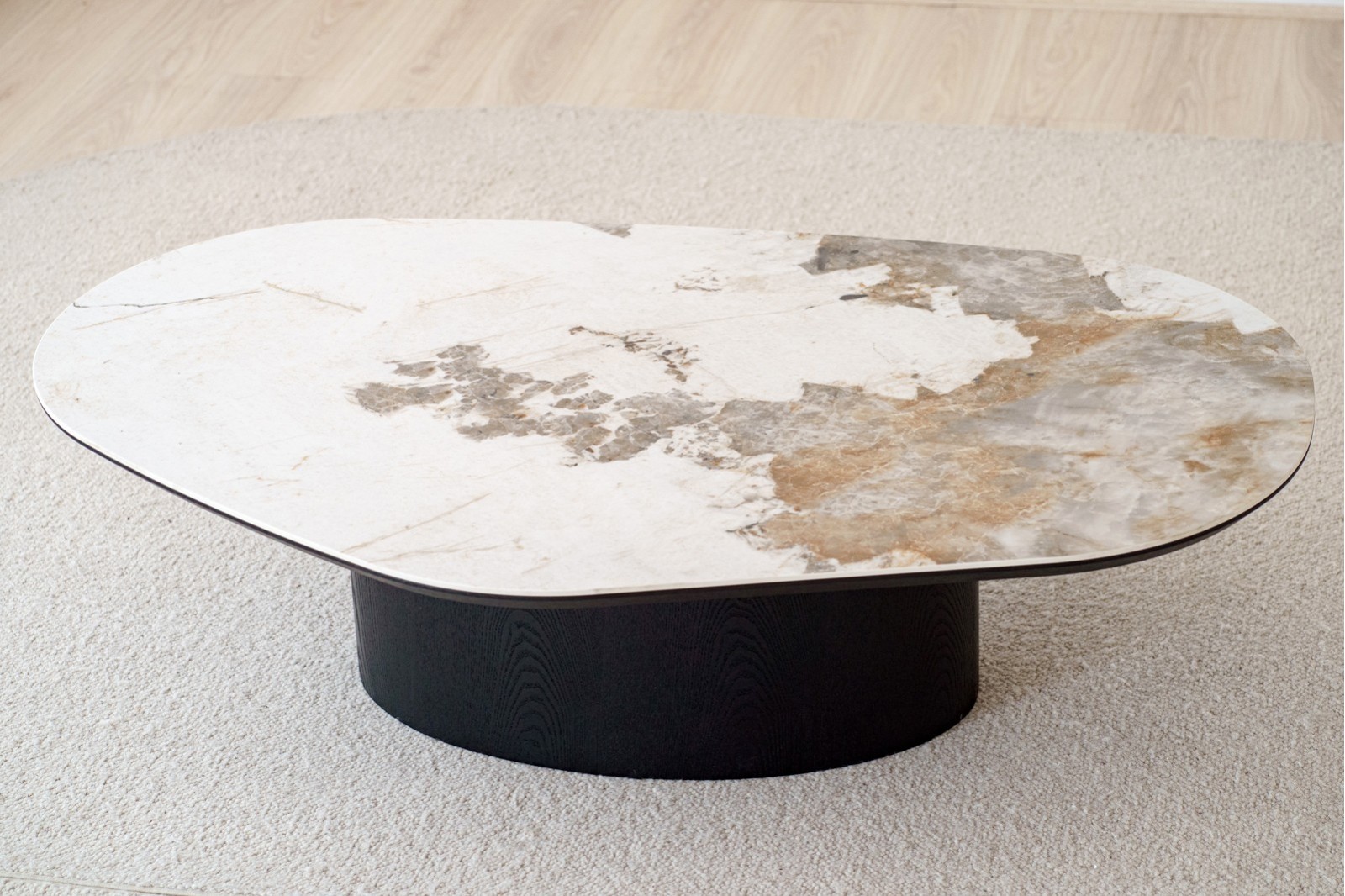 MESA CENTRO NAT. CERÁMICO  FRESNO NEGRO