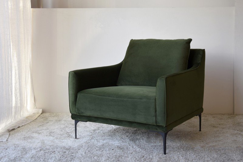 ARMCHAIR. GREEN VELVET UPHOLSTERY | VP Interiorismo