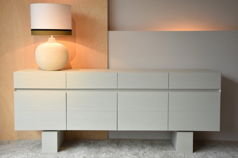 BUFFET EN CHENE TON BLANC CASSE MAT | VP Interiorismo