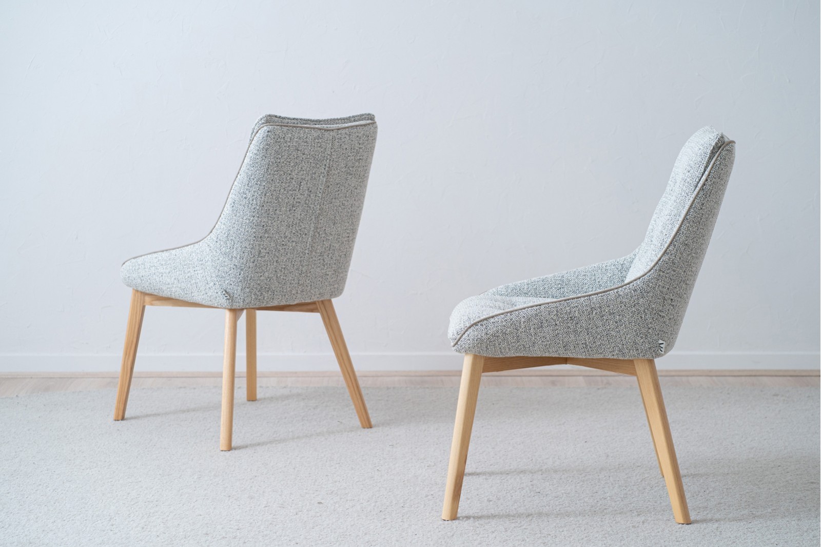 SET 2 SILLAS  MIA. TONOS GRISES