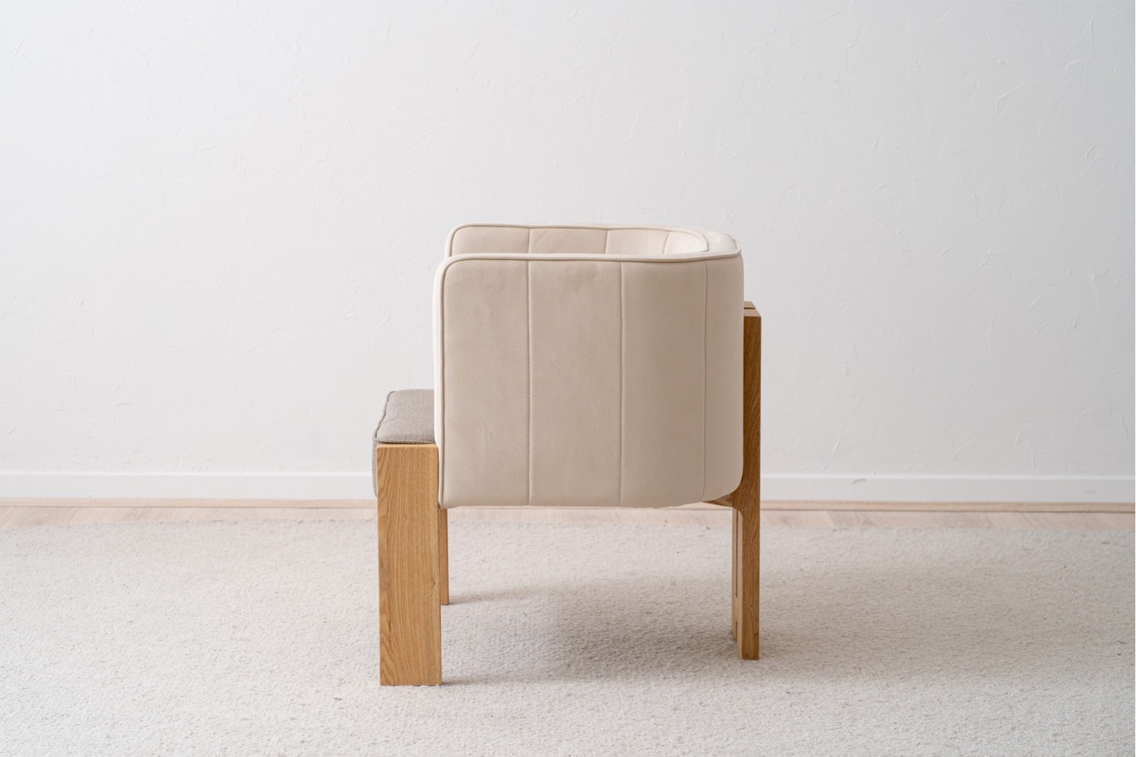 BUTACA TAPIZADA GRIS. FRESNO NATURAL