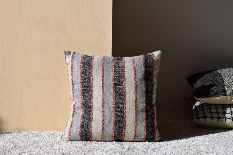 CUSHION COTTON BLUE BANDS. NAMIBIA COLLECTION N.4 | VP Interiorismo