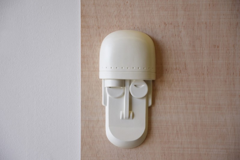 CERAMIC MASK TO HANG ON THE WALL. MATT WHITE N1 | VP Interiorismo