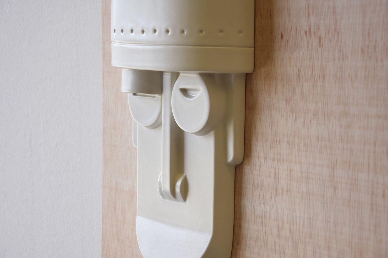 MASCARA PARED CERAMICA BLANCA MATE N1