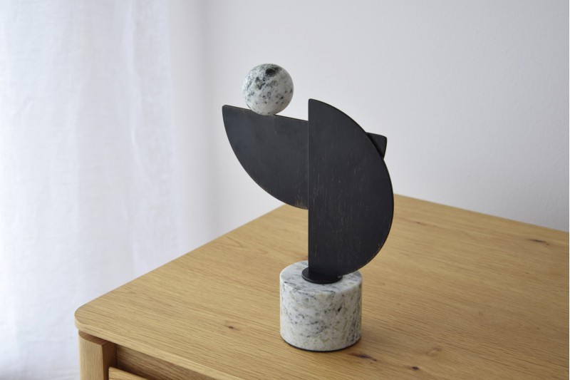 SCULPTURE ARCHE N2. MARBRE ET METAL. | VP Interiorismo