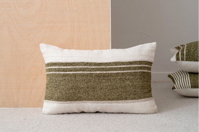 COUSSIN EN COTON BLANC VERT. BERTE N7 | VP Interiorismo