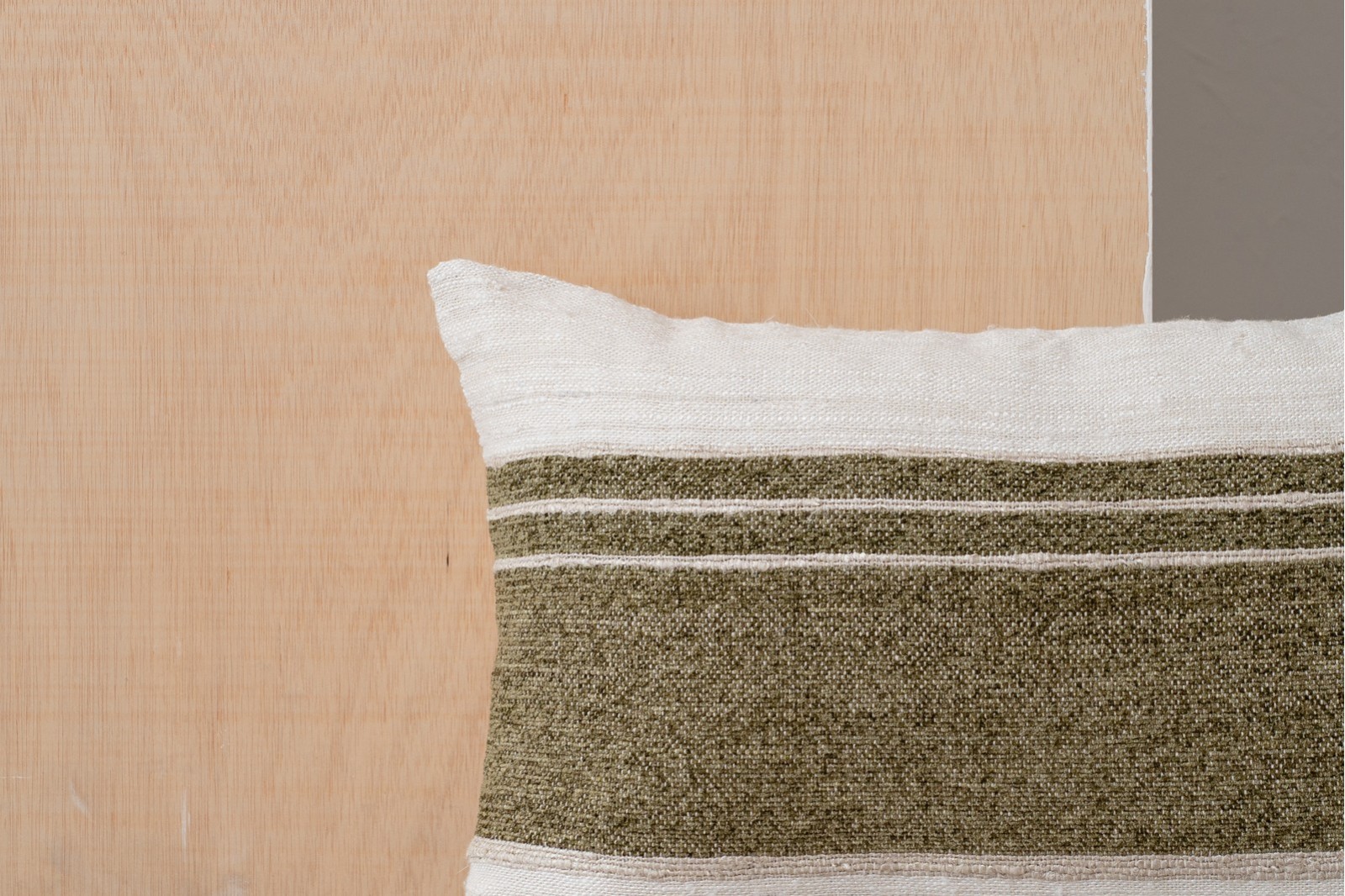 COJÍN ALGODÓN BLANCO VERDE. BERTE N7