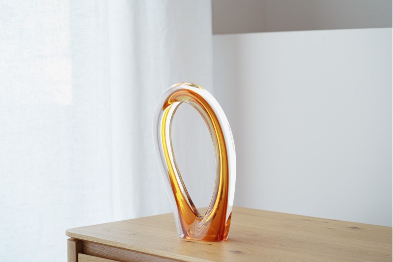 GLASS PIECE NAIA. AMBER COLOR | VP Interiorismo