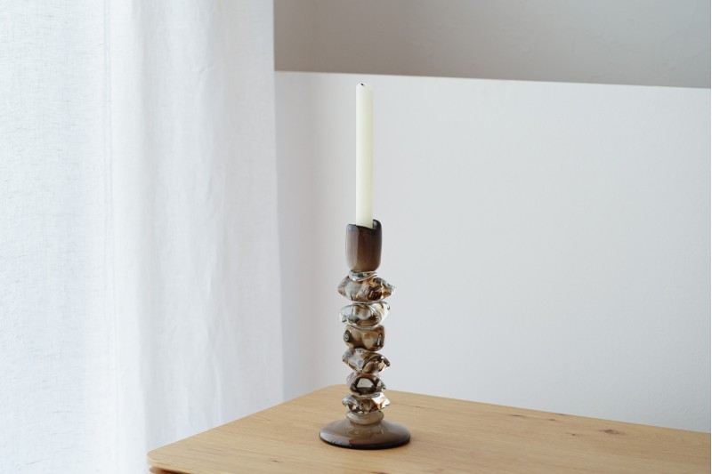 CANDELABRE EN VERRE ALDAN COULEUR VERT OLIVE. | VP Interiorismo