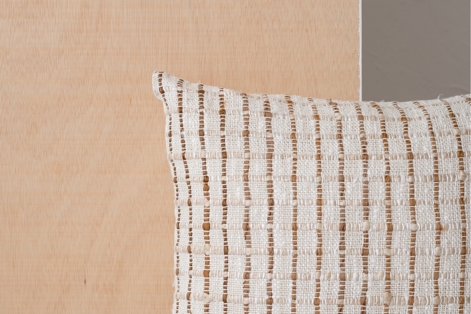 COJÍN ALGODÓN BLANCO BEIGE. ANXA N3