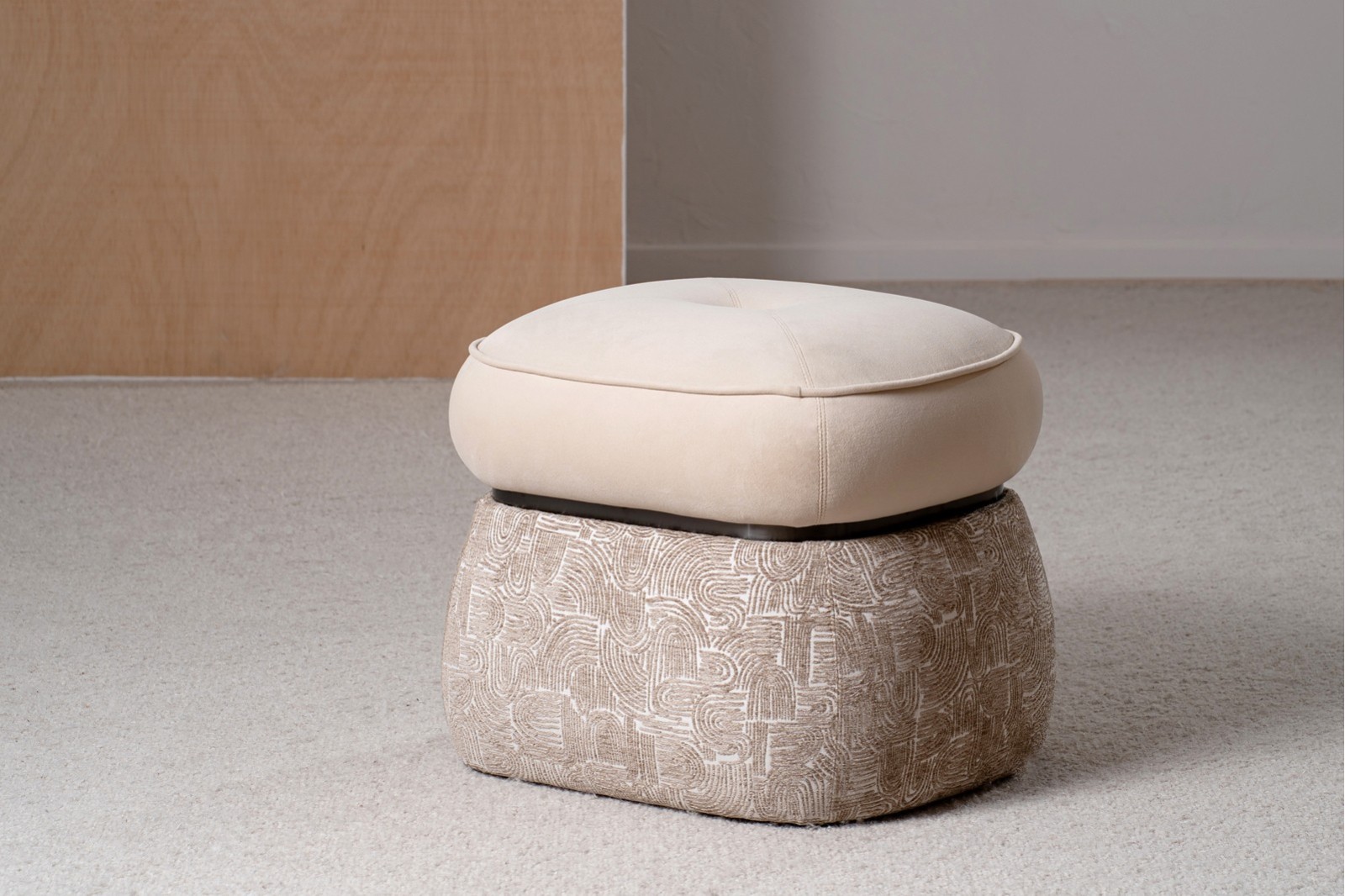 SET 2 PUFS DUNA. BEIGE Y CAMEL