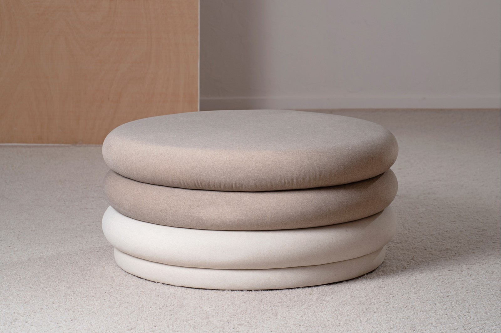 PUF NOE GRANDE. TOPO Y MARFIL