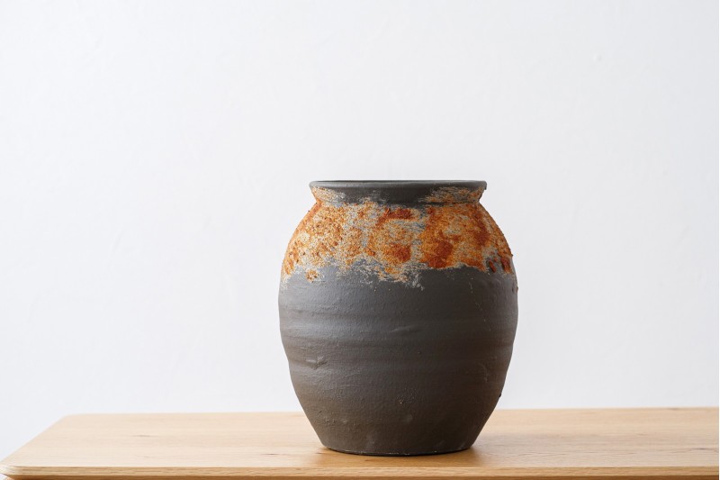 VASE FERRO. CERAMIQUE. NOIR OXYDE.PETIT | VP Interiorismo